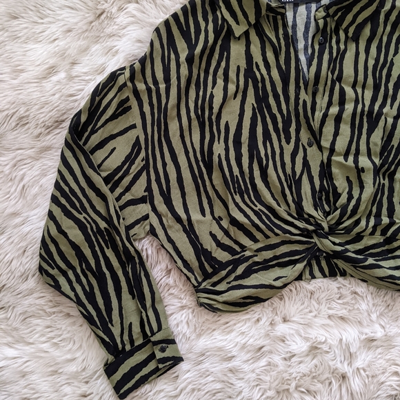 NWT Zara zebra print crop top - Picture 8 of 11